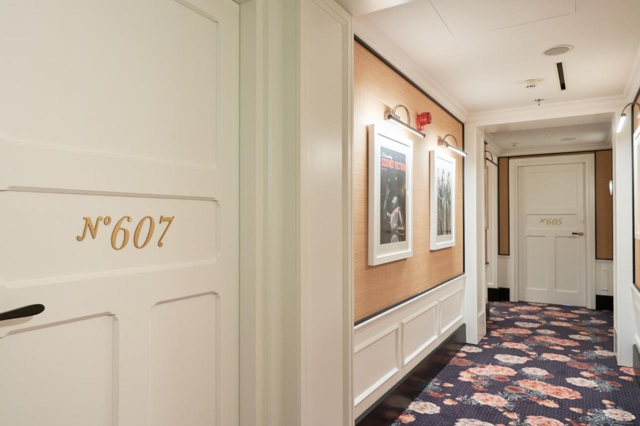 Bless Hotel Madrid - The Leading Hotels Of The World المظهر الخارجي الصورة A corridor at the hotel