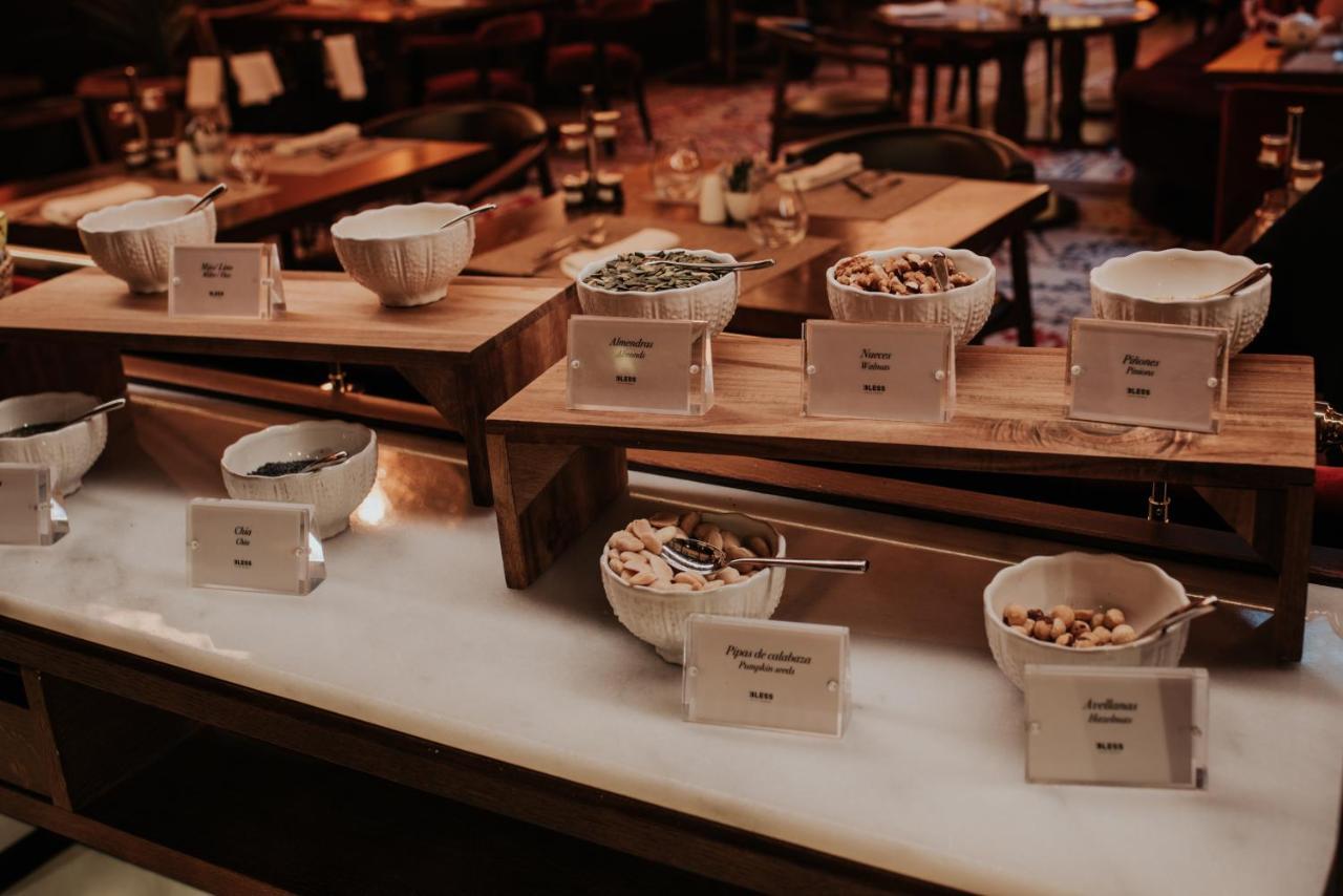 Bless Hotel Madrid - The Leading Hotels Of The World المظهر الخارجي الصورة A selection of cereals at a buffet