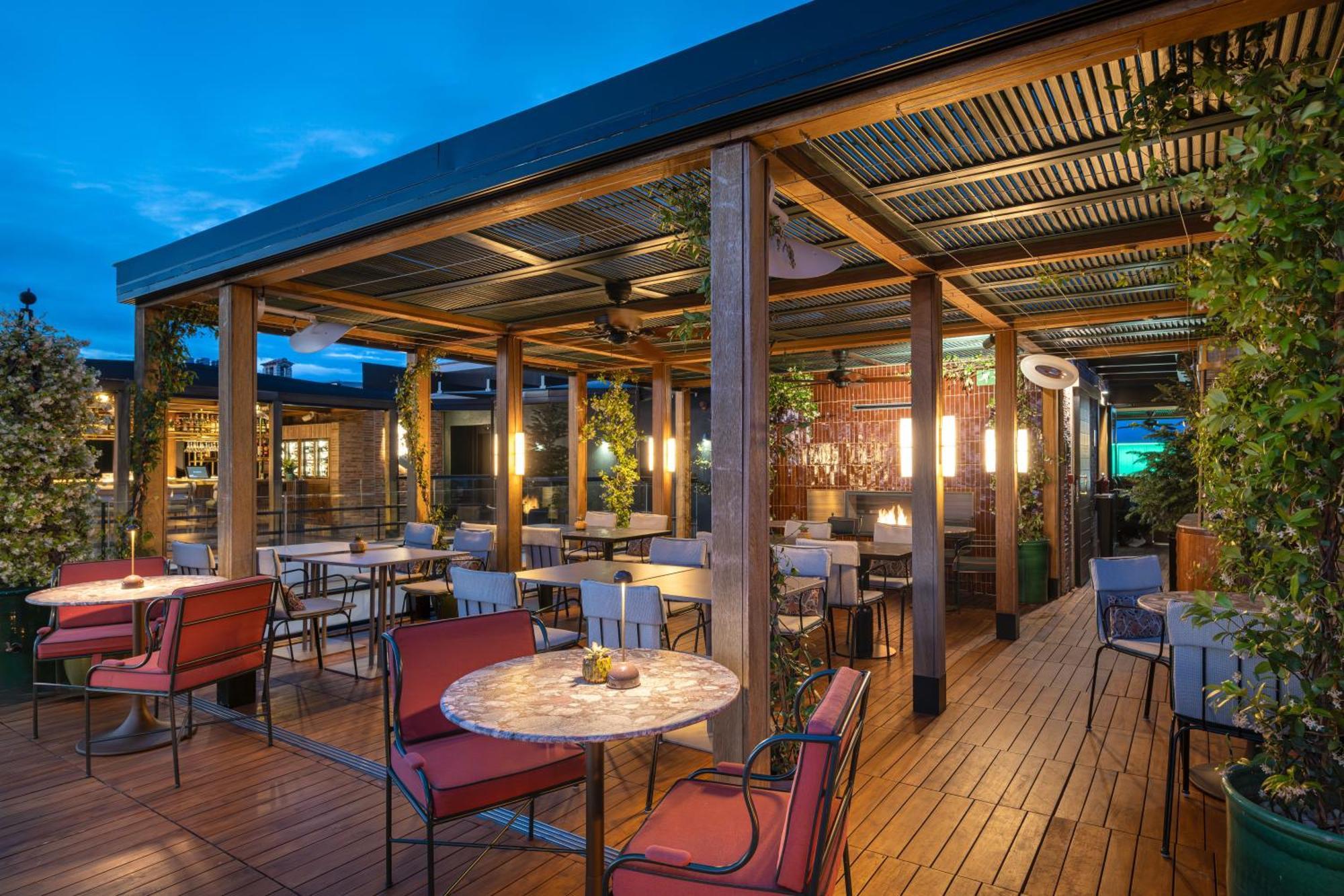 Bless Hotel Madrid - The Leading Hotels Of The World المظهر الخارجي الصورة The rooftop bar