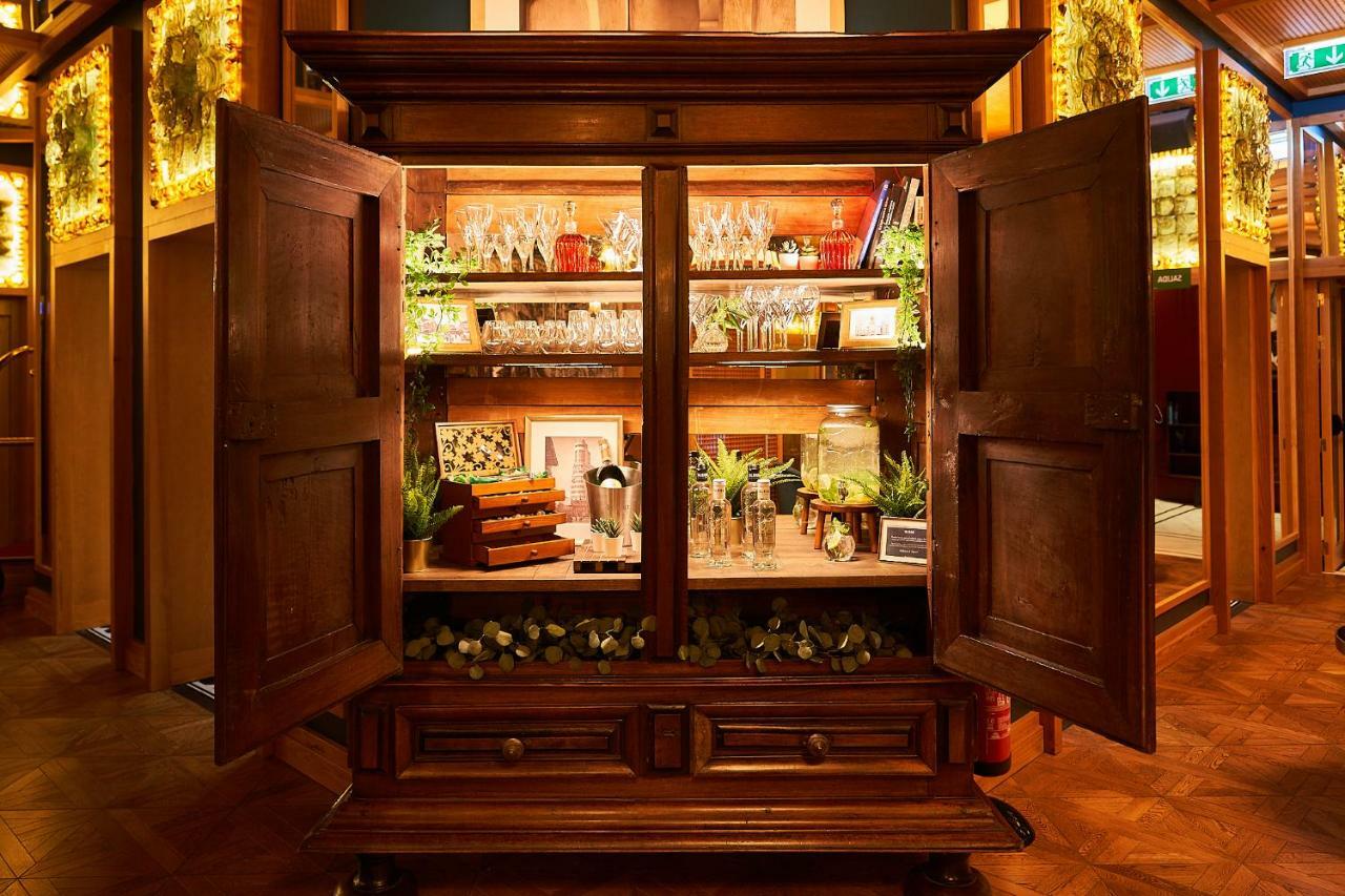 Bless Hotel Madrid - The Leading Hotels Of The World المظهر الخارجي الصورة A home bar