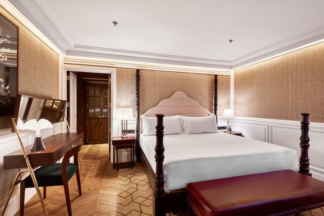 Bless Hotel Madrid - The Leading Hotels Of The World المظهر الخارجي الصورة A bedroom at the hotel